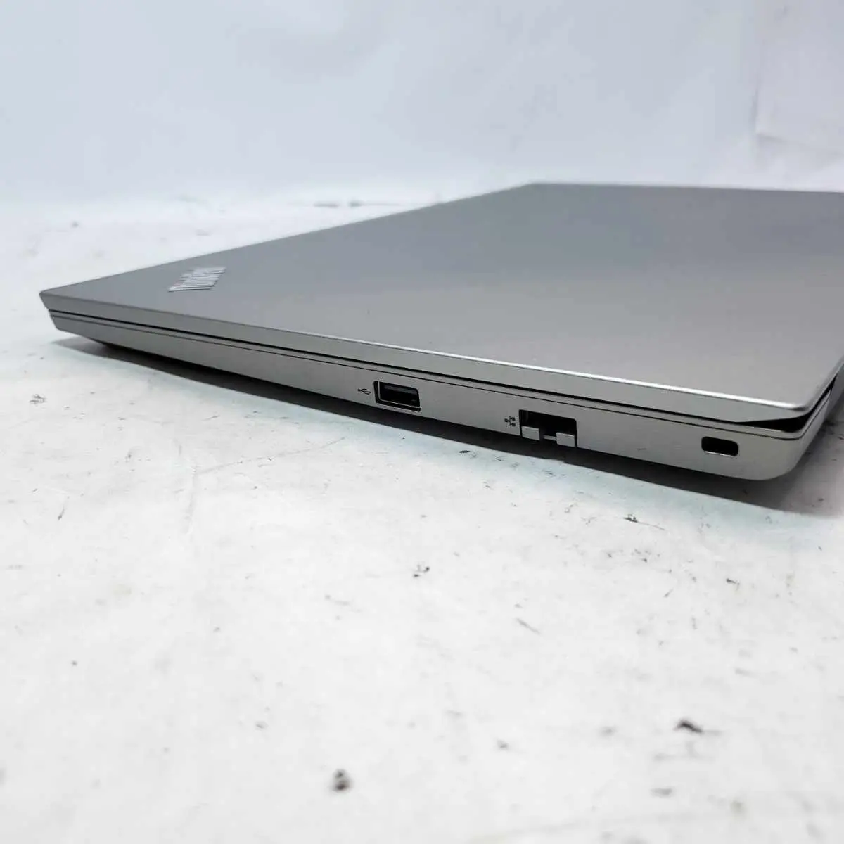 lenovo thinkpad e15 gen 4 right side