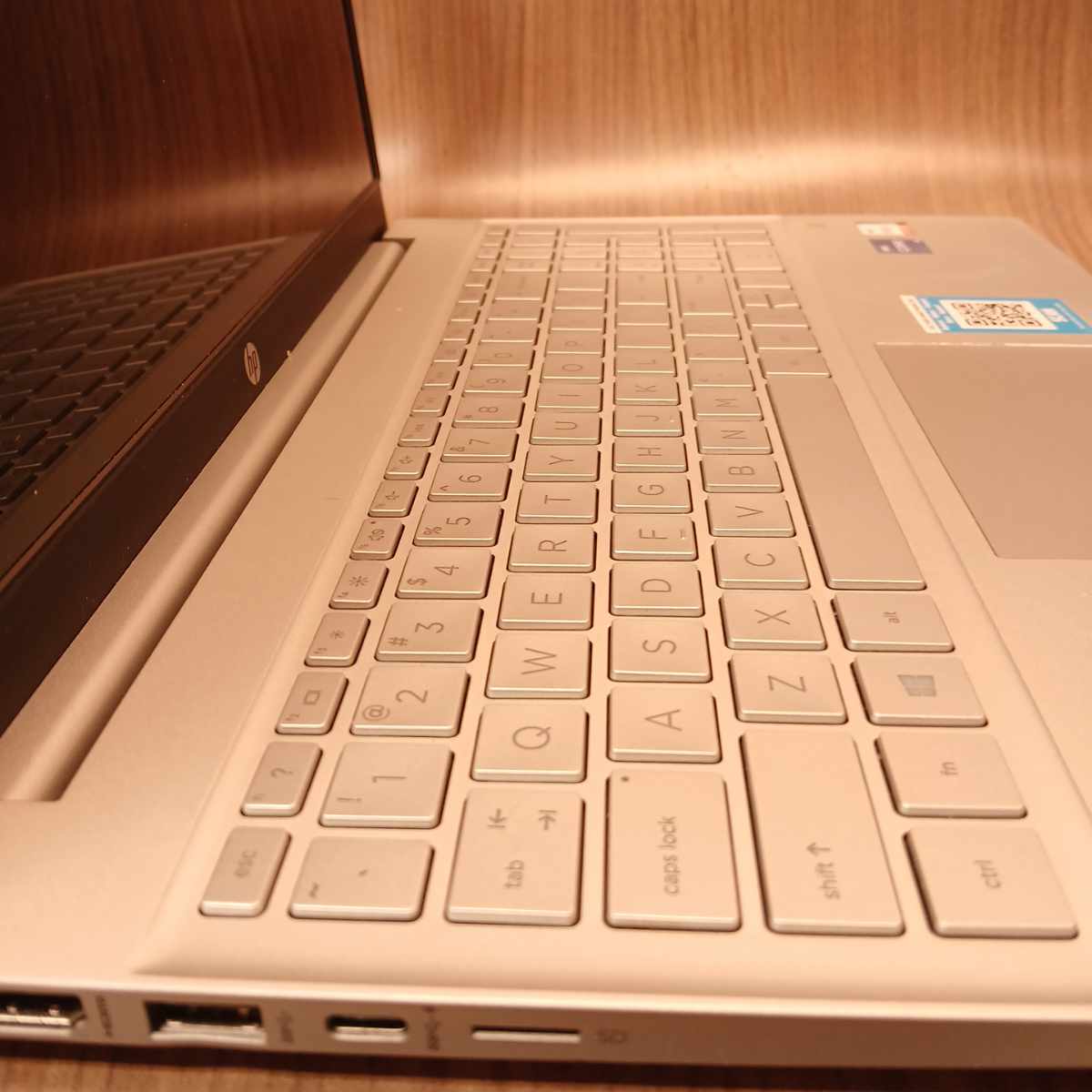 HP Pavilion 15-eg0xxx keyboard and left side ports angled view