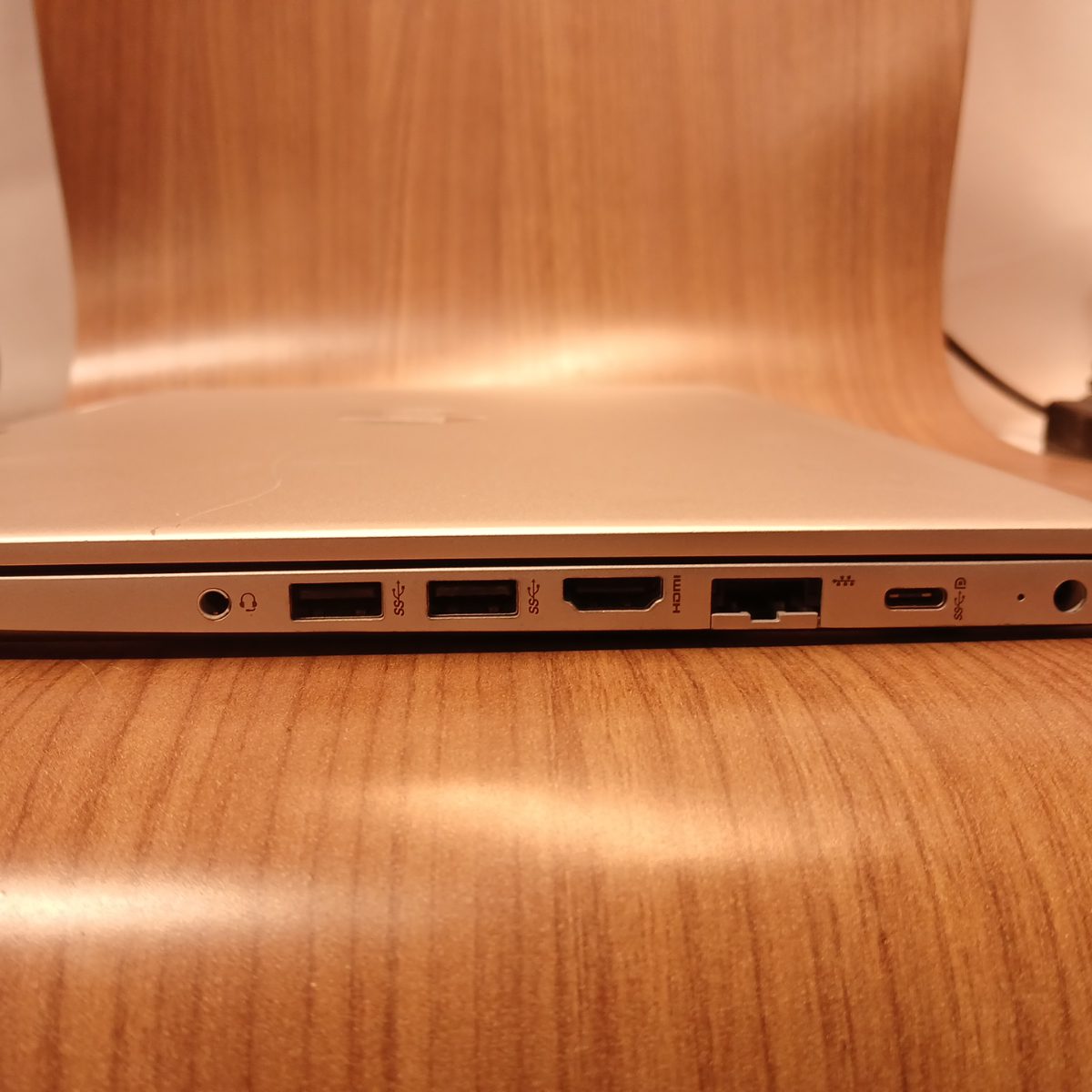 Right side ports on HP ProBook 440 G6 with headphone jack, USB, HDMI, Ethernet, and USB-C