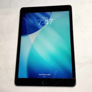 Apple iPad (8th Gen) A2270 10.2-Inch 32GB Black