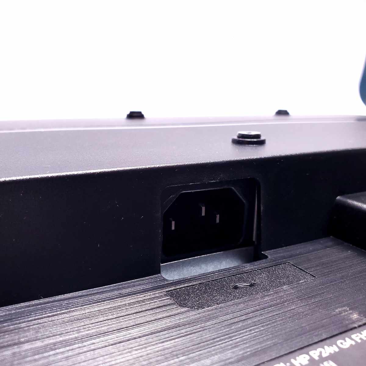 hp p24v g4 23.8" fhd monitor power input