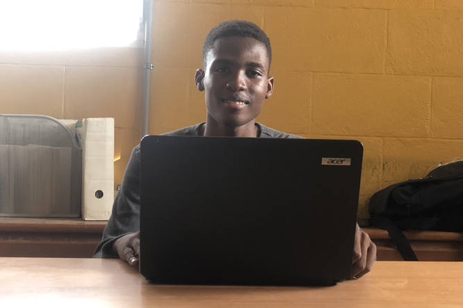 Haiti laptop_web
